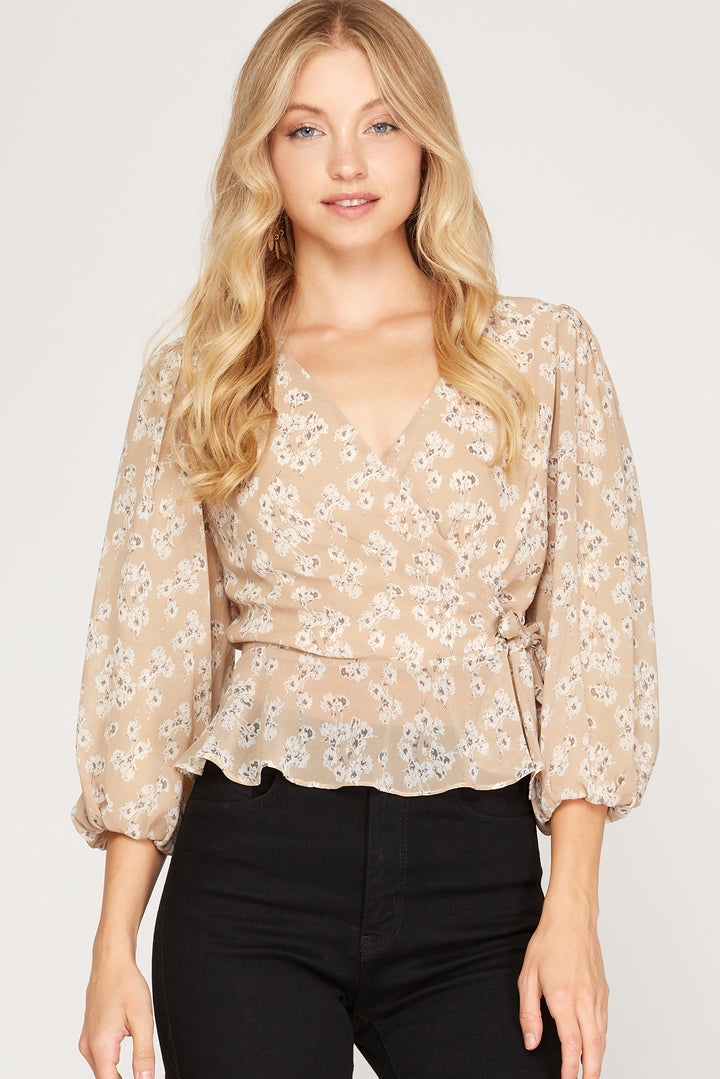 LT. TAUPE FLORAL PRINT 3/4 BUBBLE SLEEVES SURPLICE WOVEN TOP S8SS8171