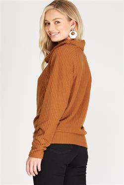 CARAMEL COWL NECK BRUSHED THERMAL KNIT TOP S8SS6886