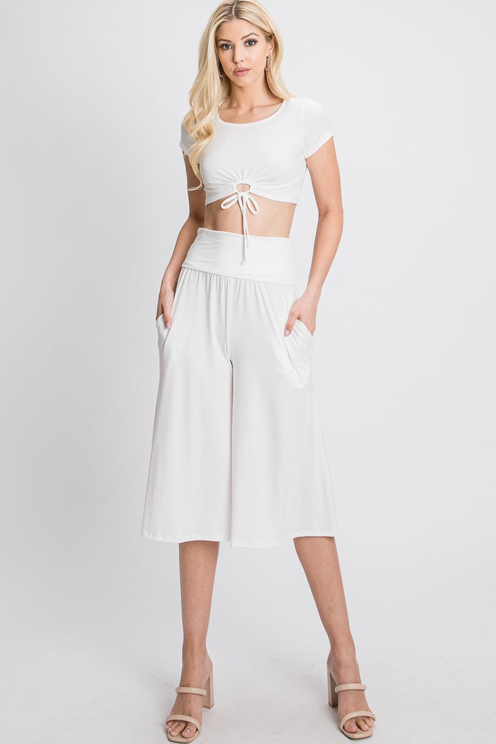 WHITE O-RING CROP TOP AND GOUCHER KNIT PANTS SET SOIN2030