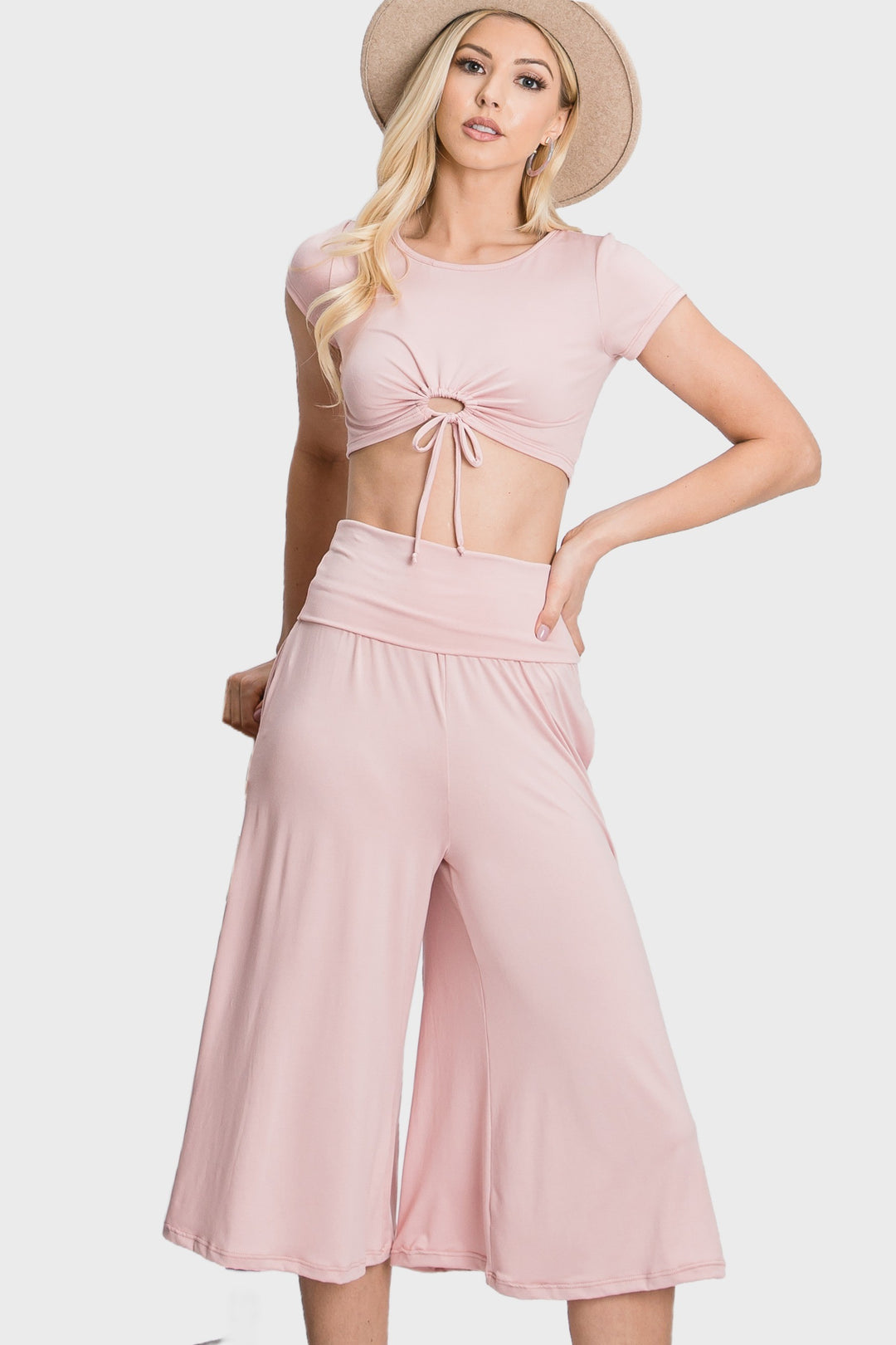 ROSE O-RING CROP TOP AND GOUCHER KNIT PANTS SET SOIN2030