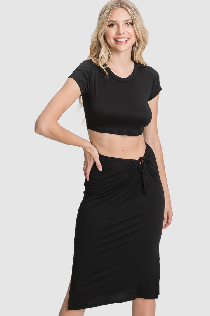 BLACK CROP TOP & SIDE SLIT ELASTIC WAIST SKIRT KNIT SET IN2028M