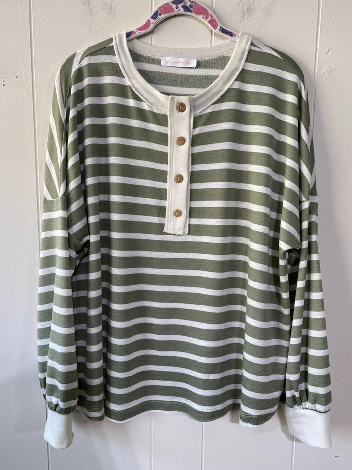 CAMEL/SAGE STRIPE BUTTON FRONT LONG SLEEVES KNIT TOP CFTY12924STA