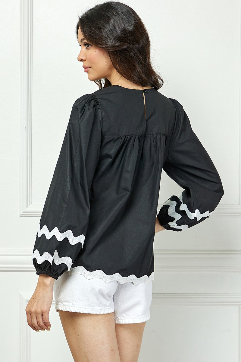 BLACK V-NECK RIC-RAC DETAILED LONG SLEEVES TOP AVT10599W