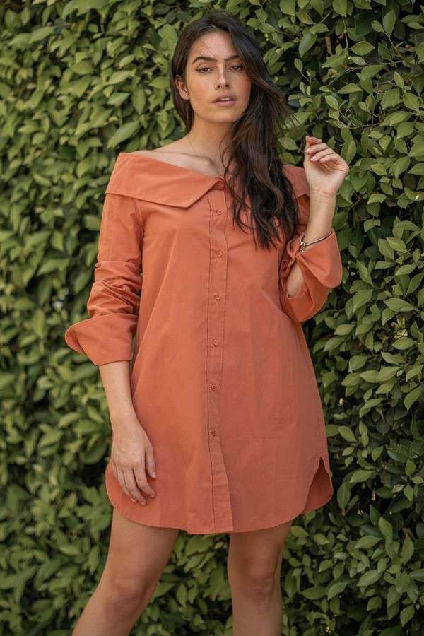 SIENNA OFF-SHOULDER BUTTON DOWN MINI SHIRT DRESS AMD099