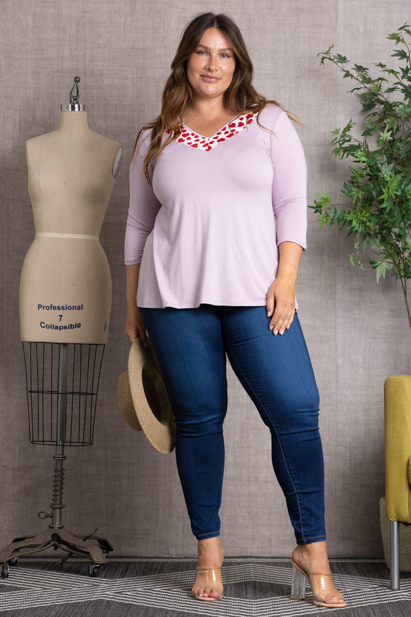 HEART PRINTS V-NECK PLUS SIZE KNIT TOP-T6571