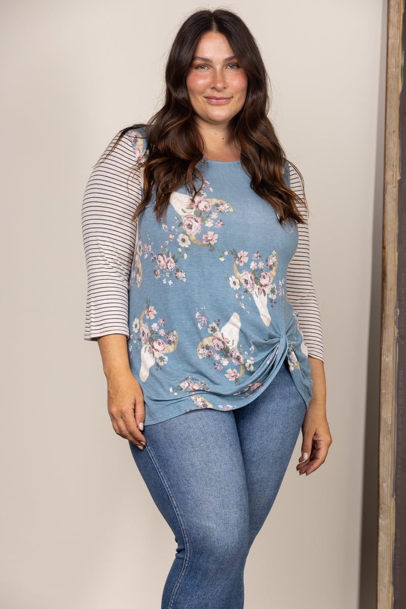 BLUE FLORAL STRIPE TWISTED HEM PLUS SIZE TOP T2324