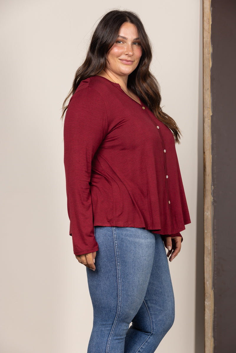 WINE V-NECK BUTTON DOWN PLUS SIZE KNIT TOP T8820PL