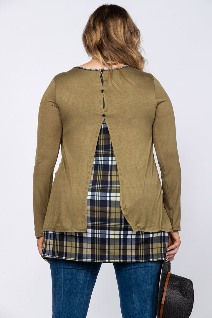 GREEN PLAID HEMLINE BACK BUTTON PLUS SIZE TOP-LT73249PL