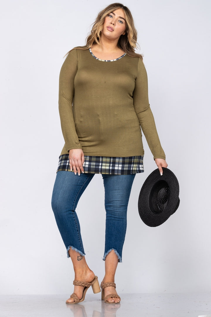 GREEN PLAID HEMLINE BACK BUTTON PLUS SIZE TOP-LT73249PL