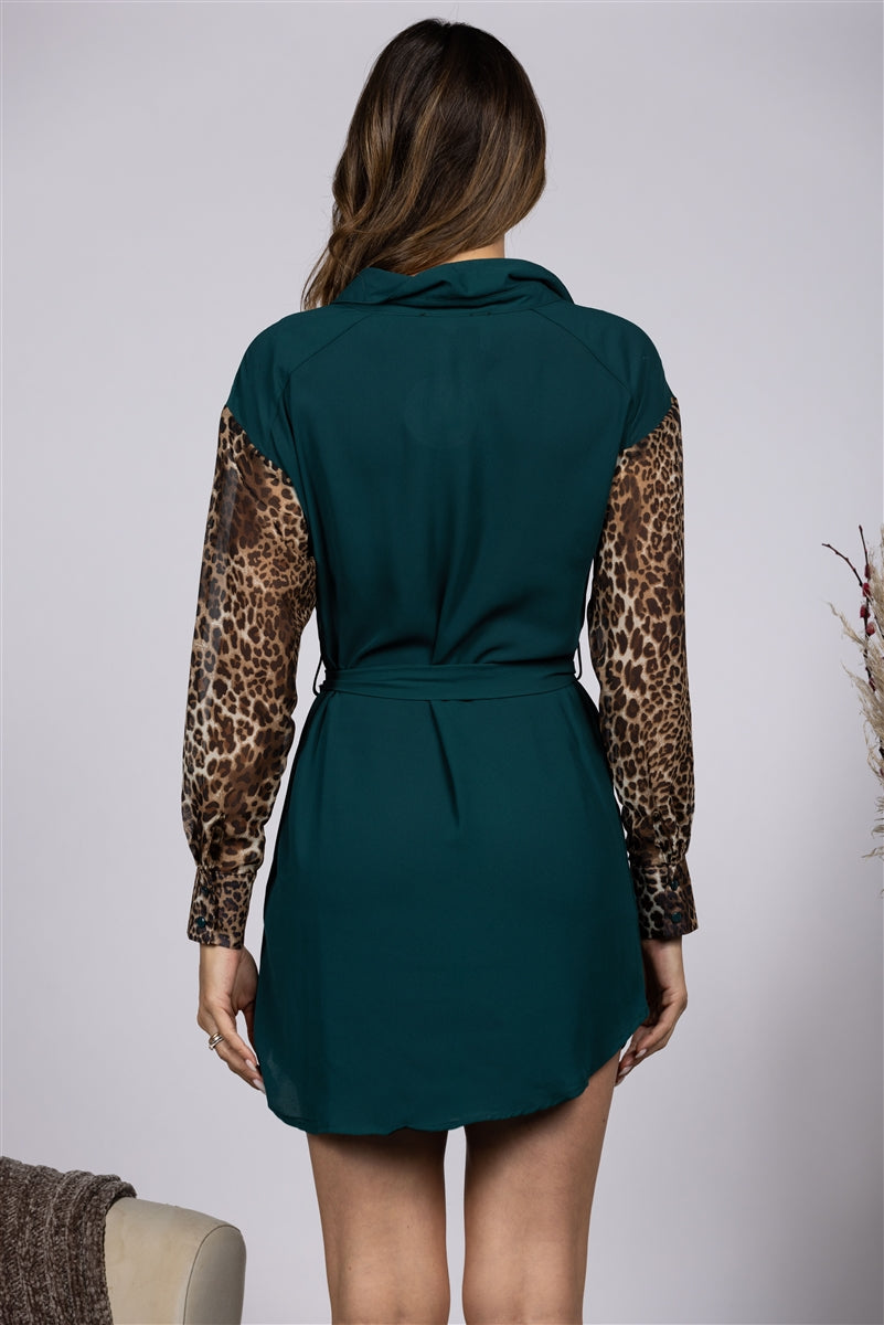 HUNTER GREEN ANIMAL PRINT CONTRAST BUTTONS UP MINI DRESS  B51275W