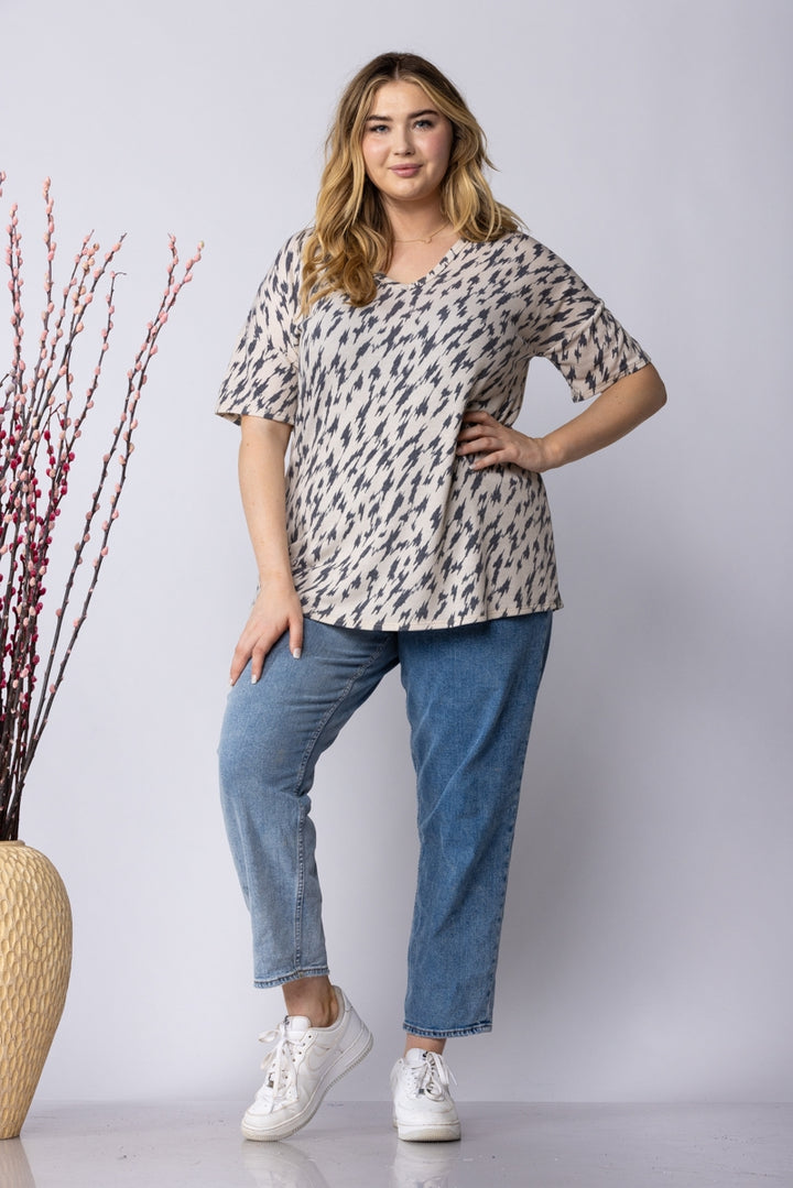 BEIGE CHARCOAL PRINT PLUS SIZE KNIT TOP ST1958-17X