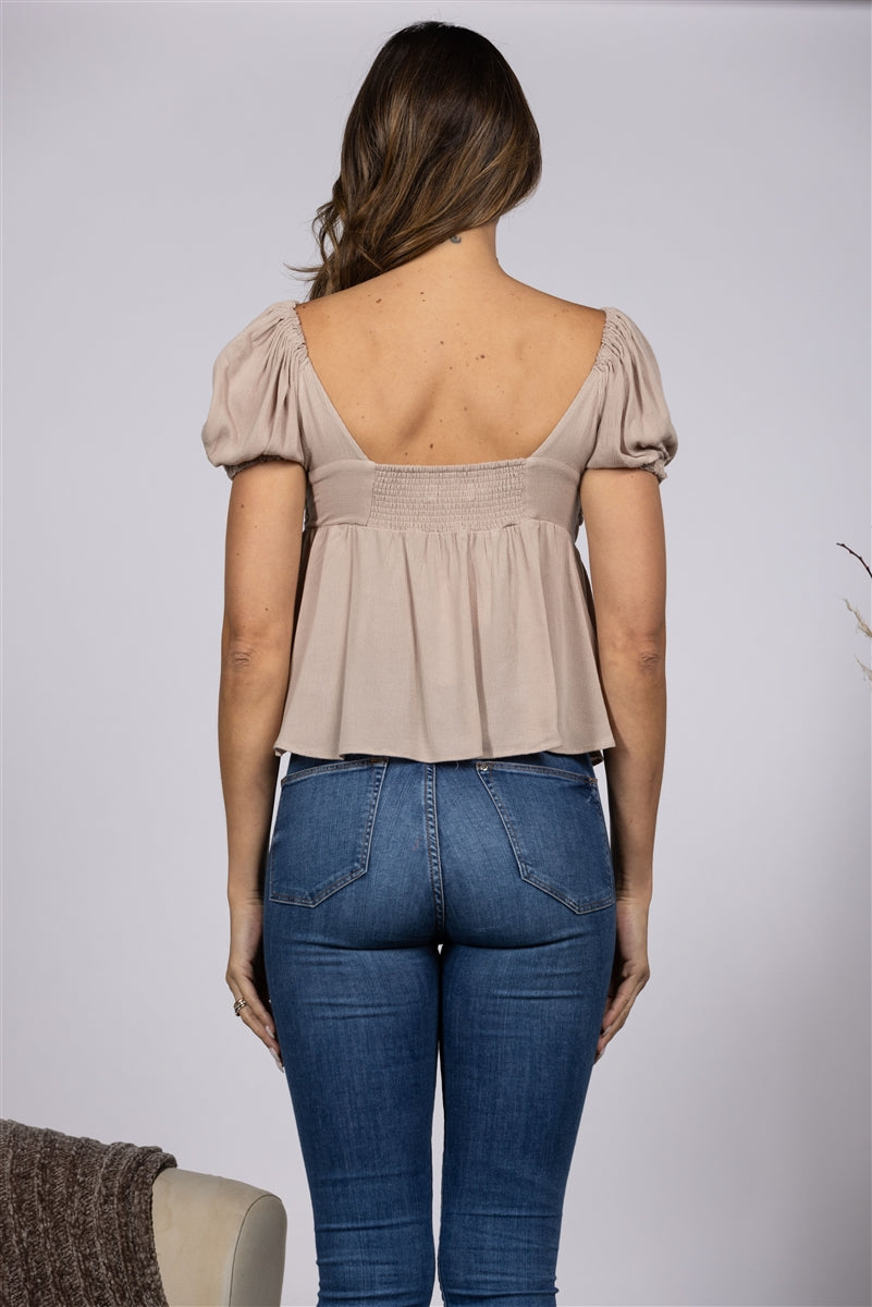 RUFFLED PLUGING SHORT PUFF SLEEVE TOP T7434