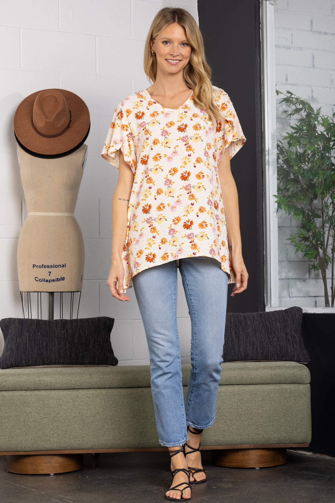 CREAM SWISS DOTS FLORAL PRINT TUNIC TOP-T1997