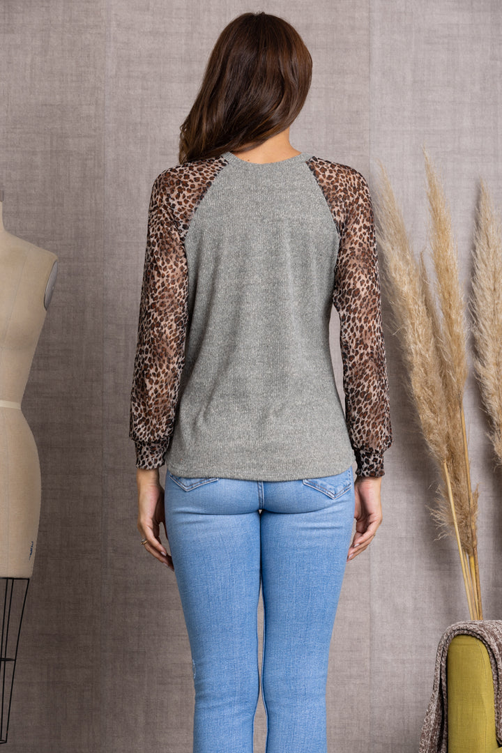 GREY RIBBED KNIT ANIMAL PRINT CONTRAST TOP T2012