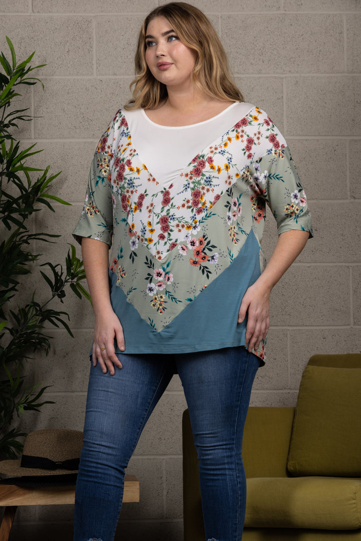 FLORAL PRINT CONTRAST PLUS SIZE KNIT TOP-CT43609C