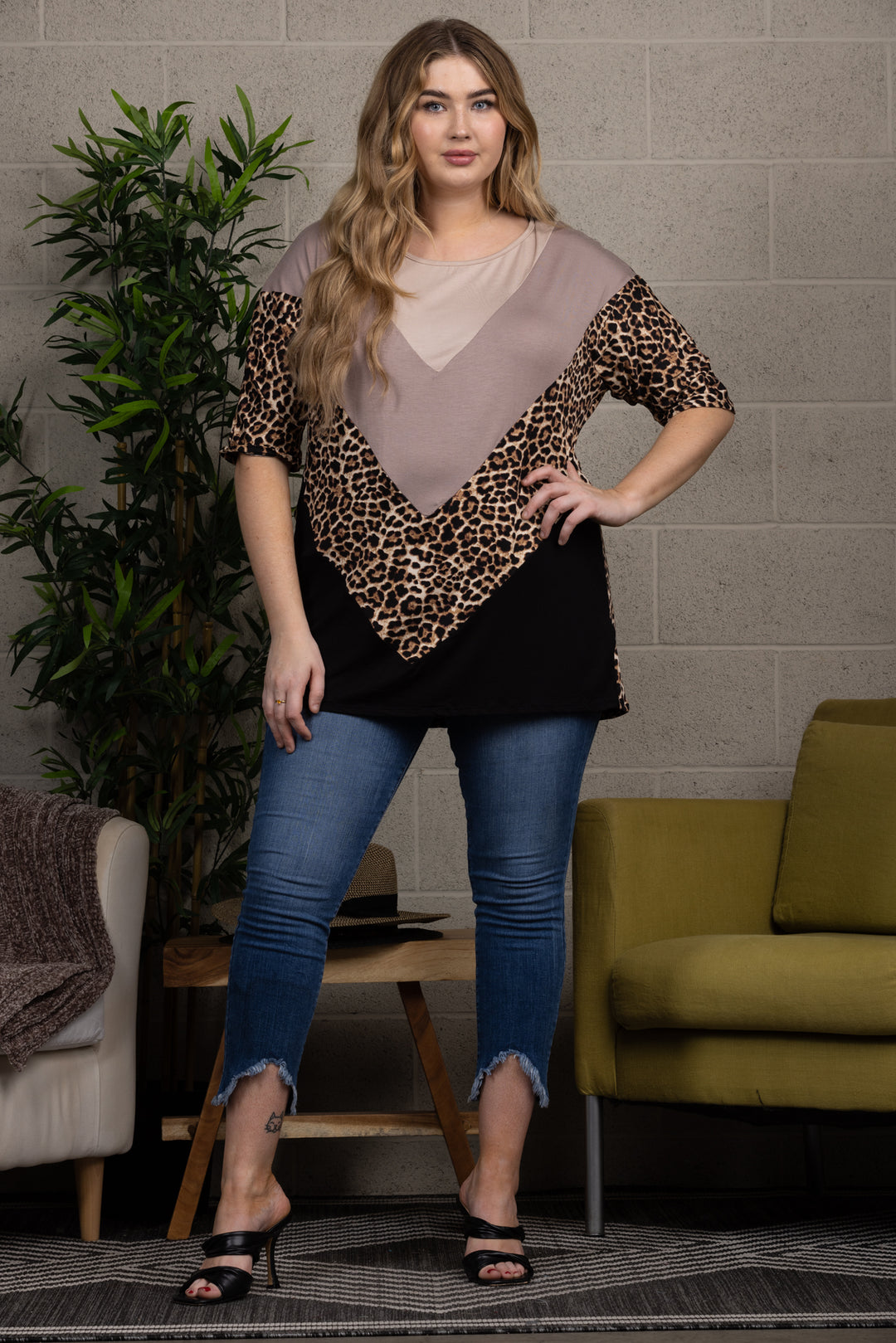 LEOPARD PRINT DOLMAN SLEEVES CONTRAST PLUS SIZE KNIT TOP