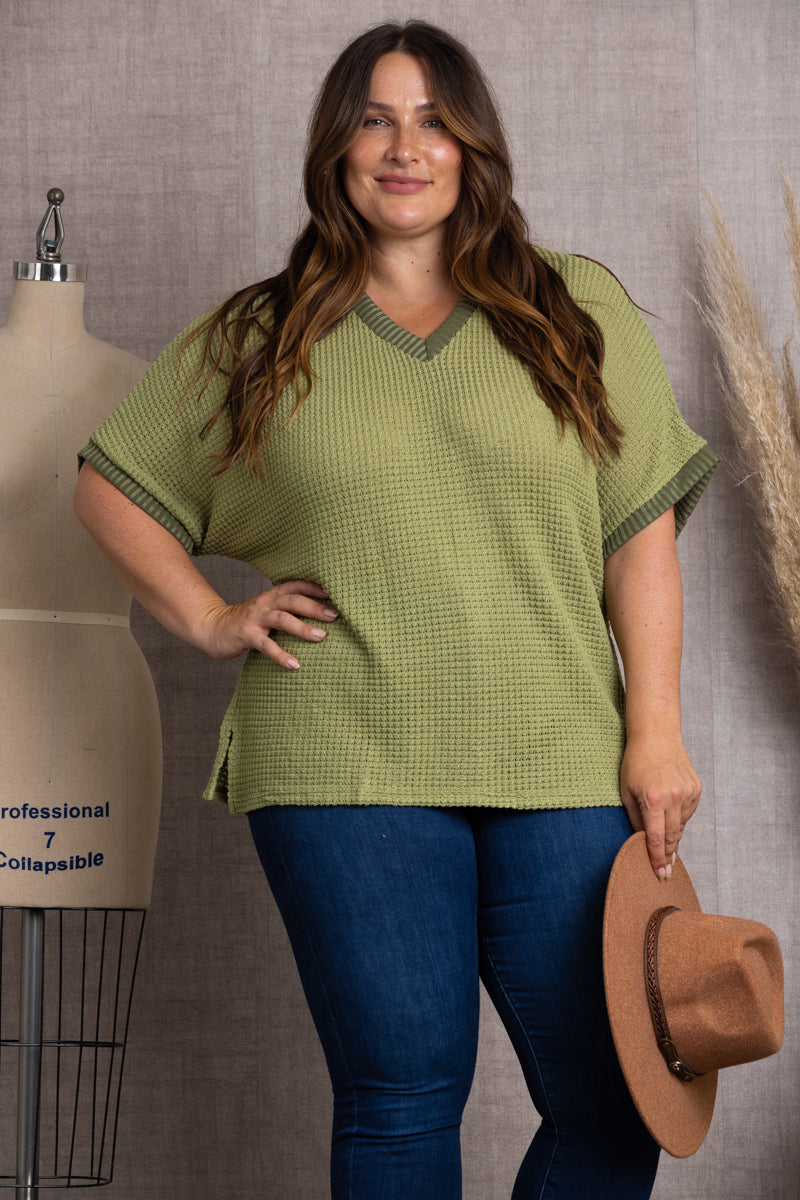 OLIVE V-NECK DOLMAN SHORT SLEEVES PLUS SIZE KNIT TOP-T7879