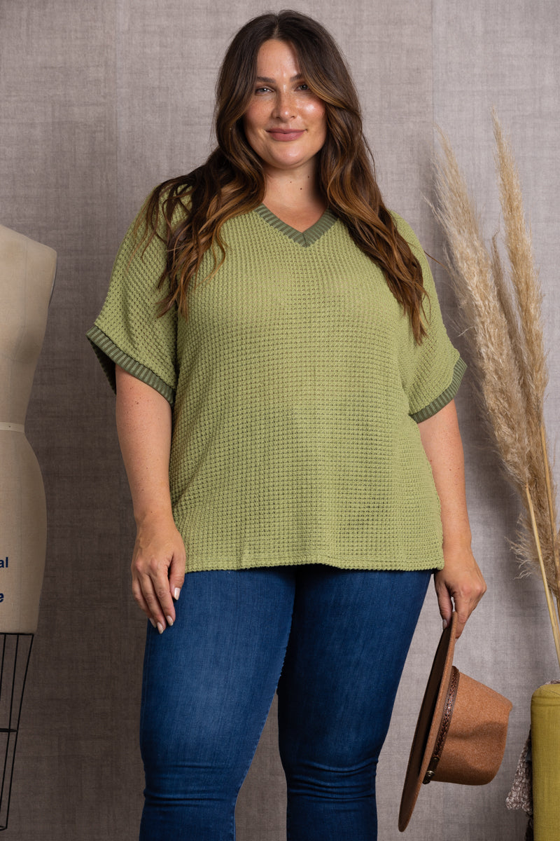 OLIVE V-NECK DOLMAN SHORT SLEEVES PLUS SIZE KNIT TOP-T7879