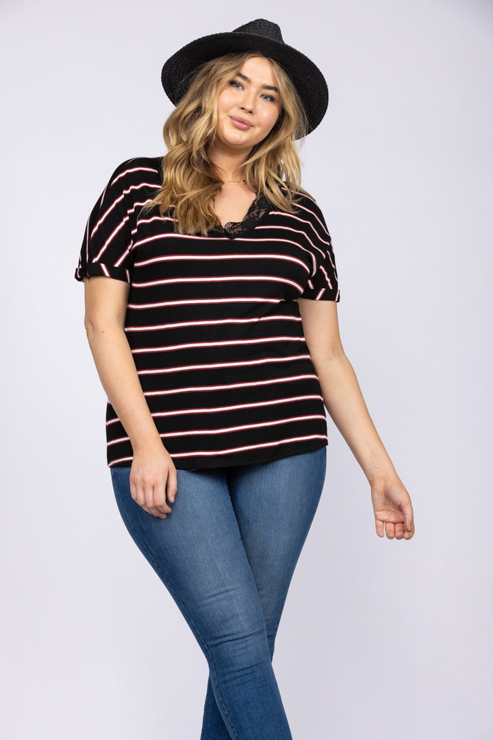 BLACK AND WHITE WITH RED STRIPES PLUS SIZE TOP T6620P