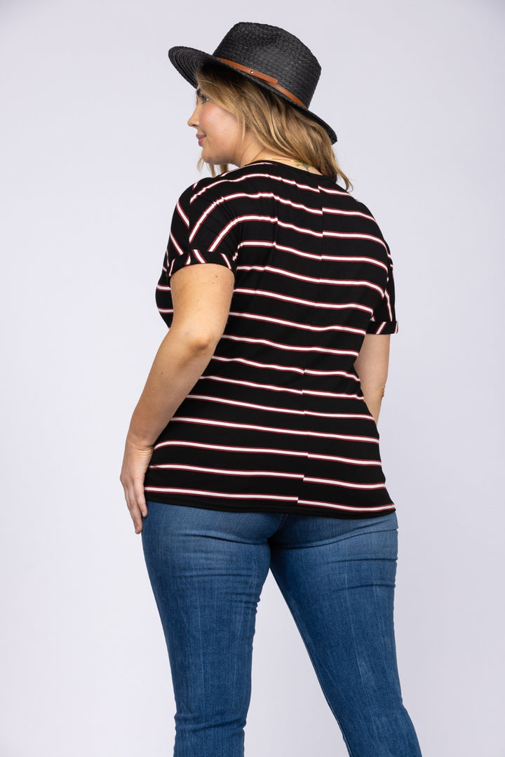 BLACK AND WHITE WITH RED STRIPES PLUS SIZE TOP T6620P